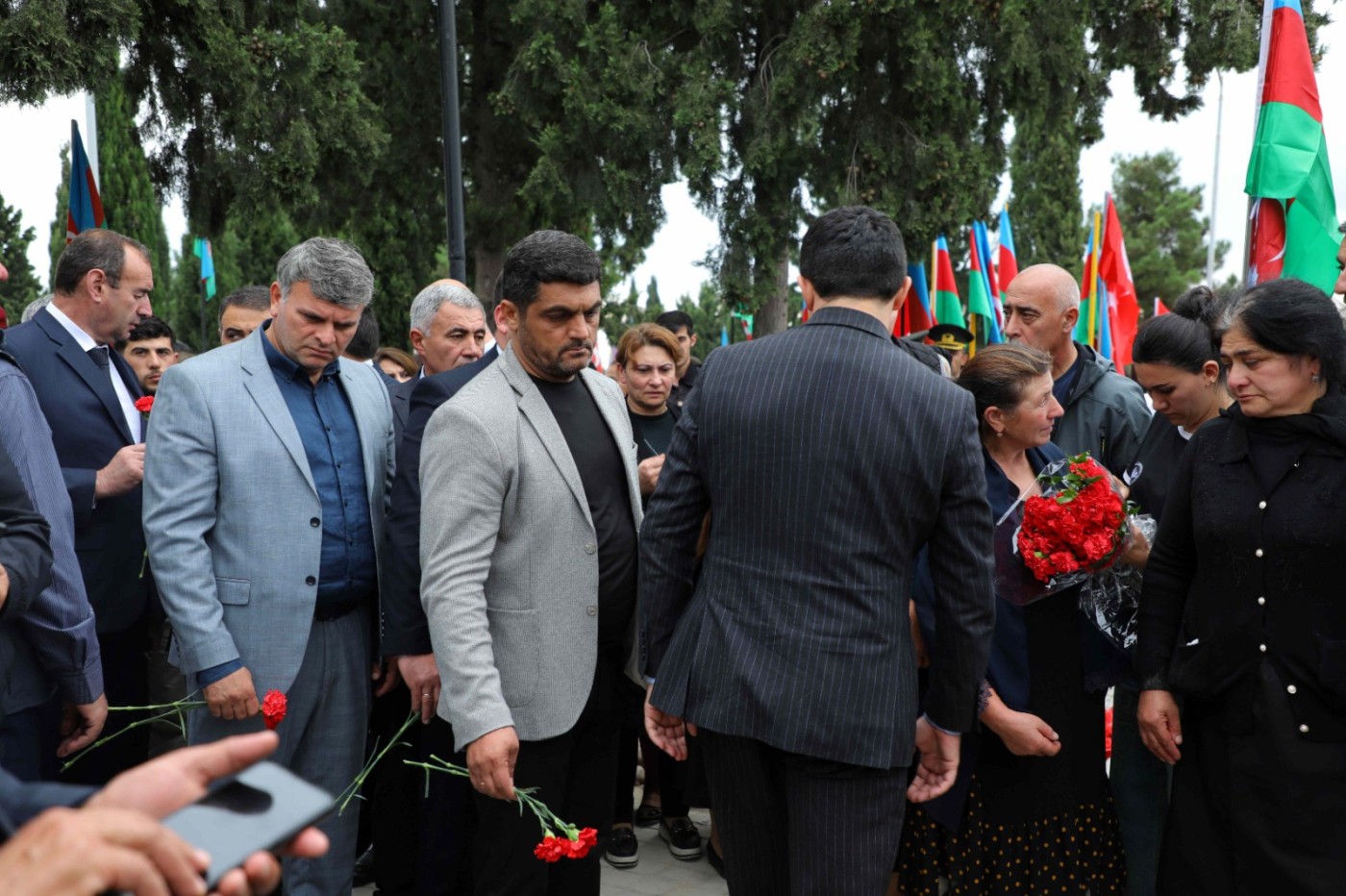 Vaqif Alıyevin qalıqları Gəncədə dəfn edildi - FOTOLAR